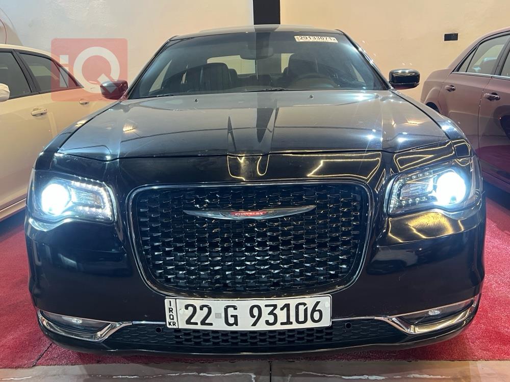 کرایسلەر 300